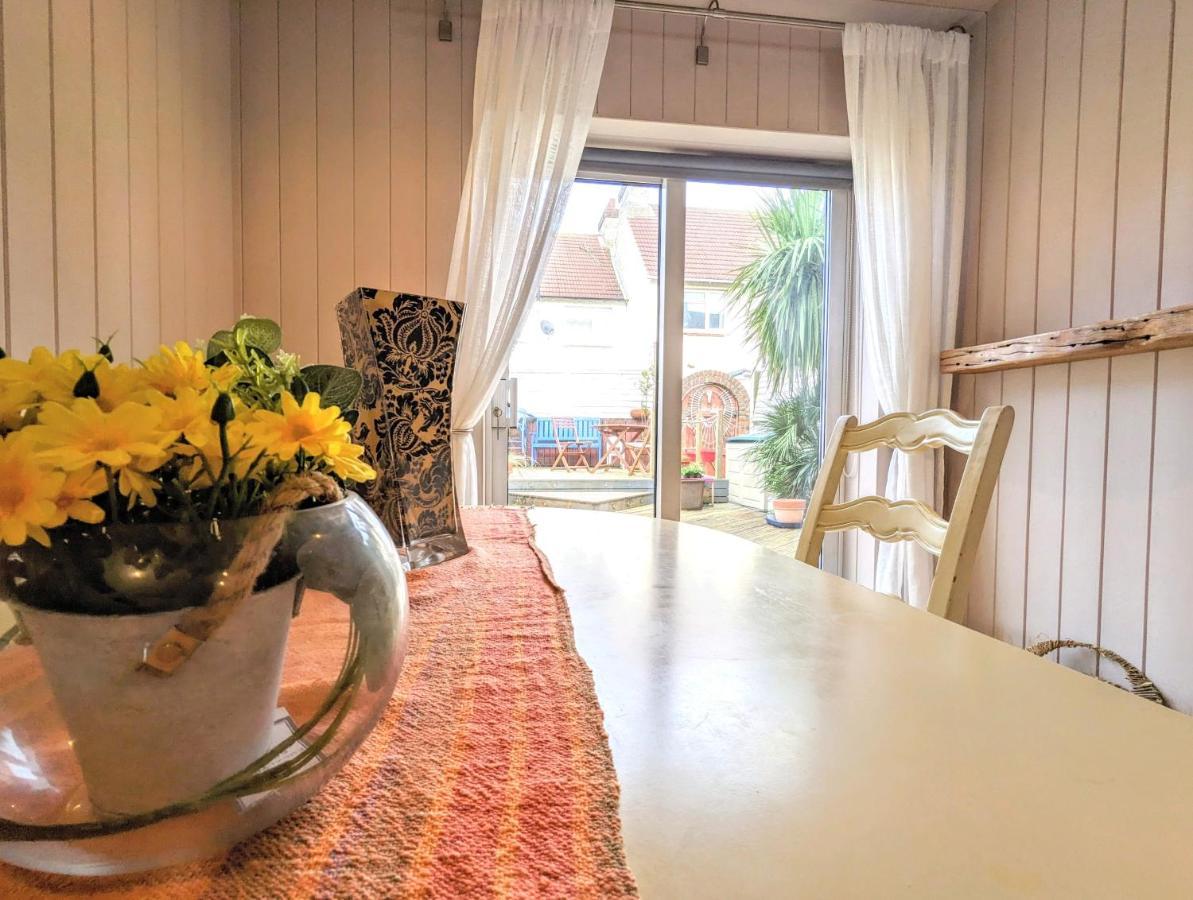 Stunning 4Br House With Free Parking - By Innit Hove Exteriér fotografie