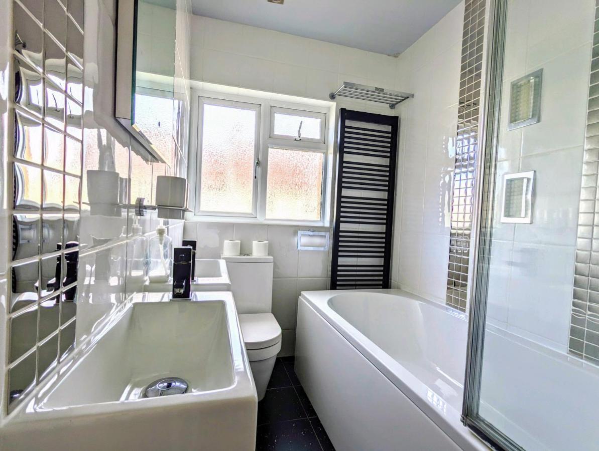 Stunning 4Br House With Free Parking - By Innit Hove Exteriér fotografie